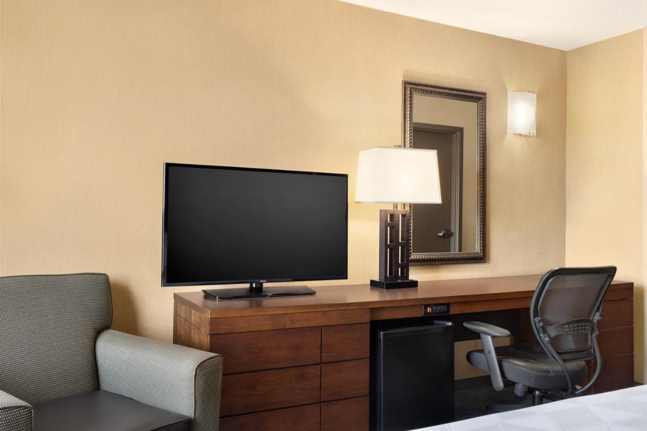 Holiday Inn National Airport/Crystal City By Ihg Arlington Esterno foto