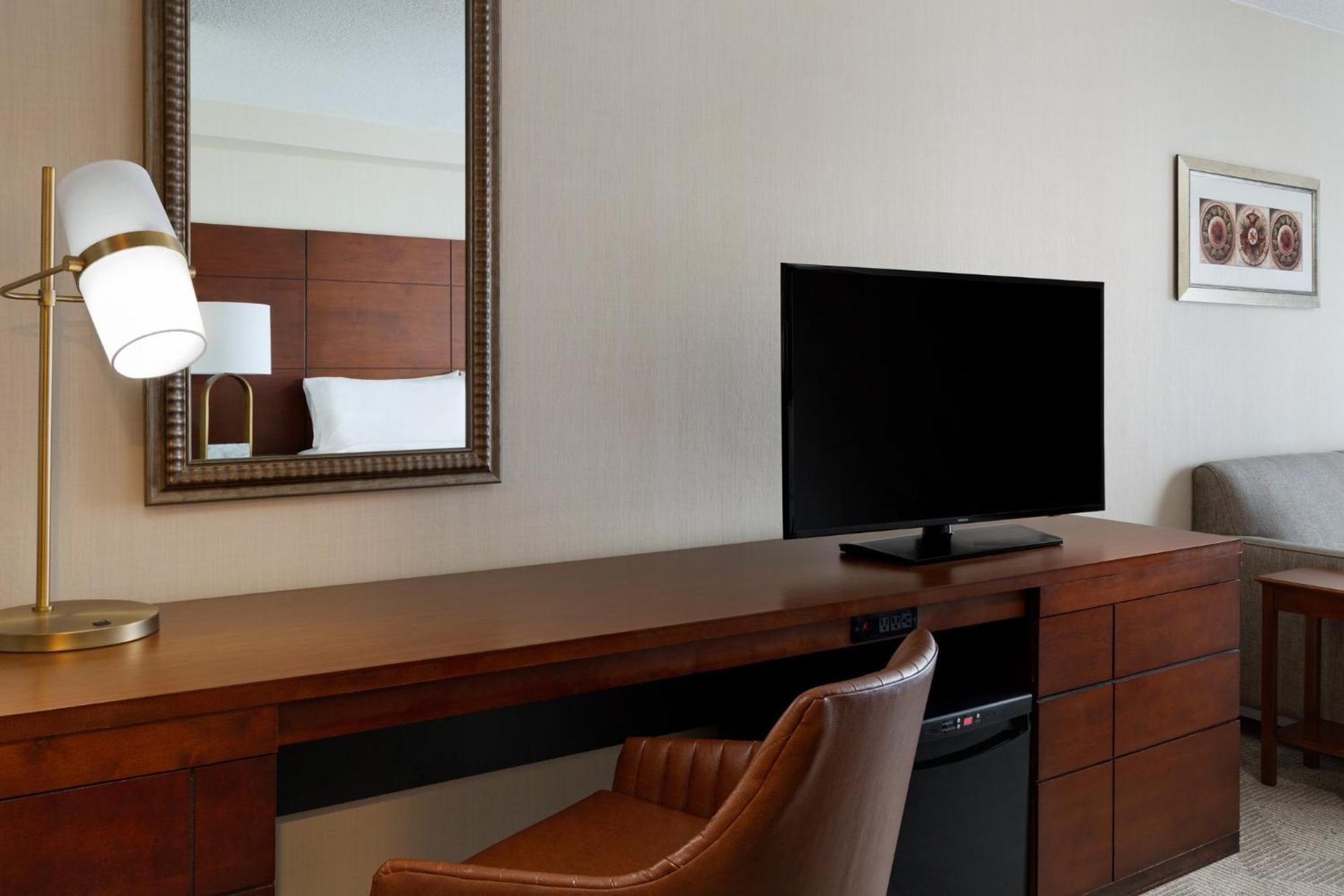 Holiday Inn National Airport/Crystal City By Ihg Arlington Esterno foto