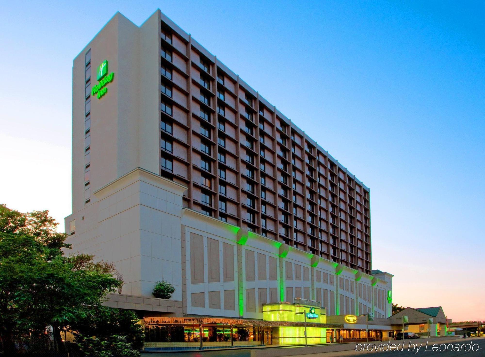 Holiday Inn National Airport/Crystal City By Ihg Arlington Esterno foto