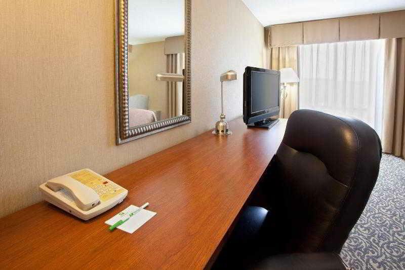 Holiday Inn National Airport/Crystal City By Ihg Arlington Esterno foto